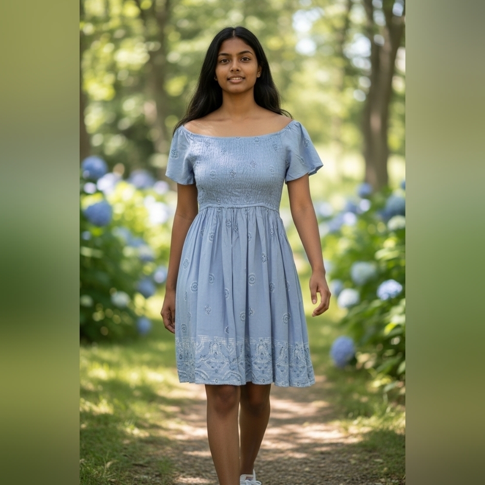 American Rag Juniors Small Blue Embroidered Women's Smocked Dress NWT